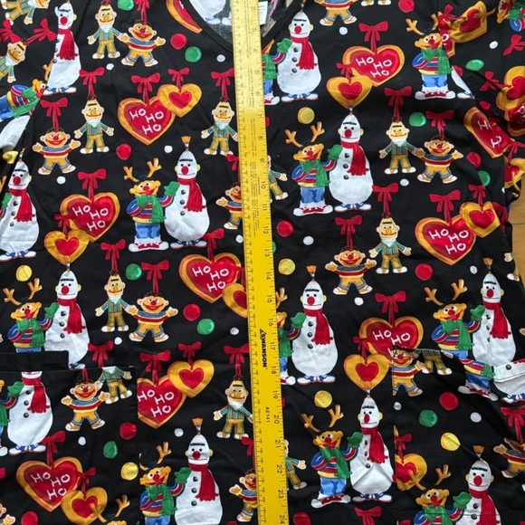 2XL SCRUB BERT ERNIE SESAME STREET - Picture 6 of 8